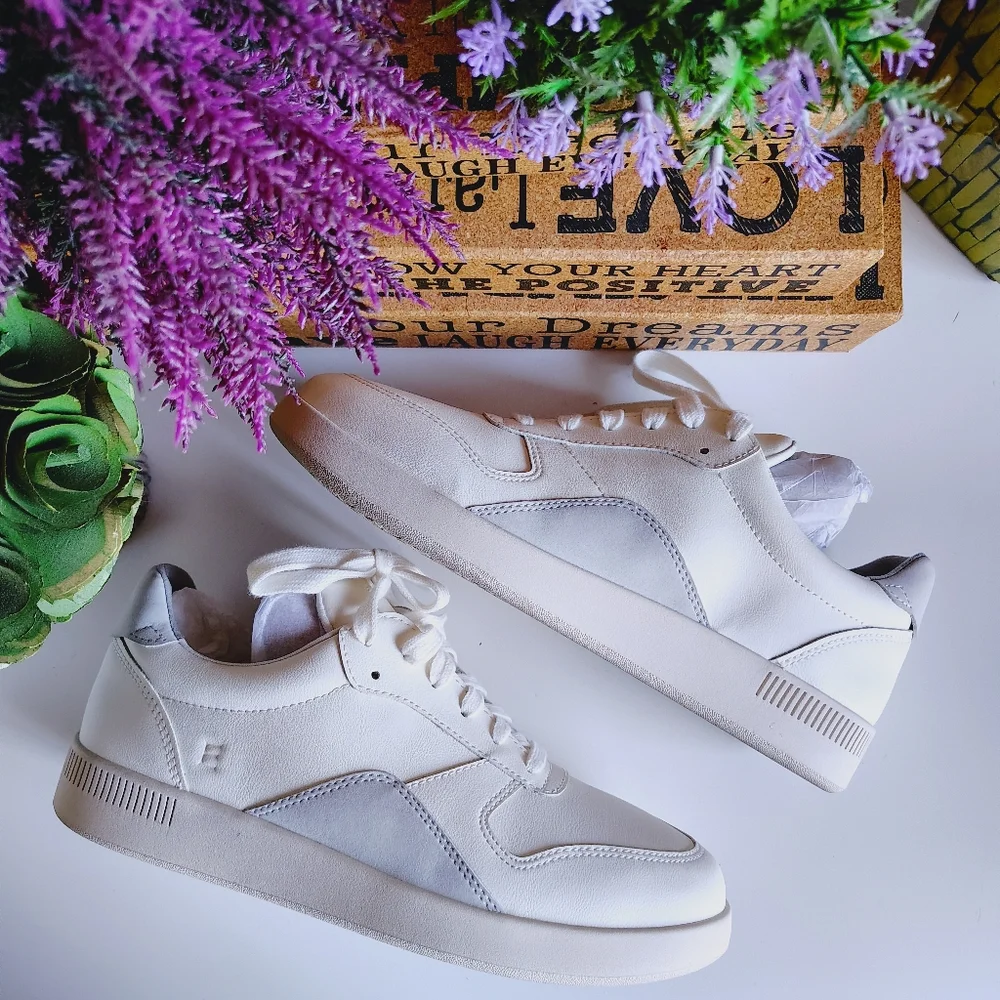Everlane releather court